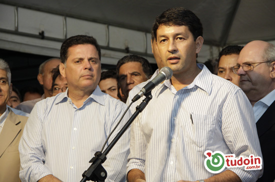 Governador Marconi Perillo veio a Inhumas entregar obras importantes Governador Marconi Perillo veio a Inhumas entregar obras importantes