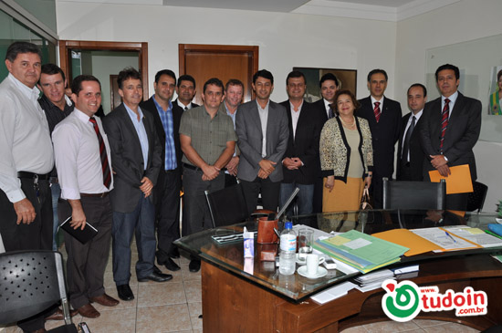 Câmara dos Vereadores de Inhumas teve a visita e reunião com a presidente do TRT a Desembargadora Elza Candida Câmara dos Vereadores de Inhumas teve a visita e reunião com a presidente do TRT a Desembargadora Elza Candida
