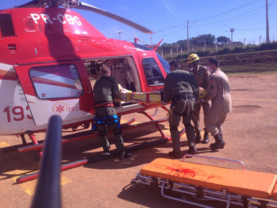 Bombeiros de Inhumas e Helicóptero Bombeiro 01 atuam em ocorrência na GO-070 Bombeiros de Inhumas e Helicóptero Bombeiro 01 atuam em ocorrência na GO-070