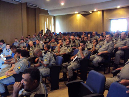 Policiais militares da 23ª CIPM recebem homenagem por bons serviços prestados Policiais militares da 23ª CIPM recebem homenagem por bons serviços prestados