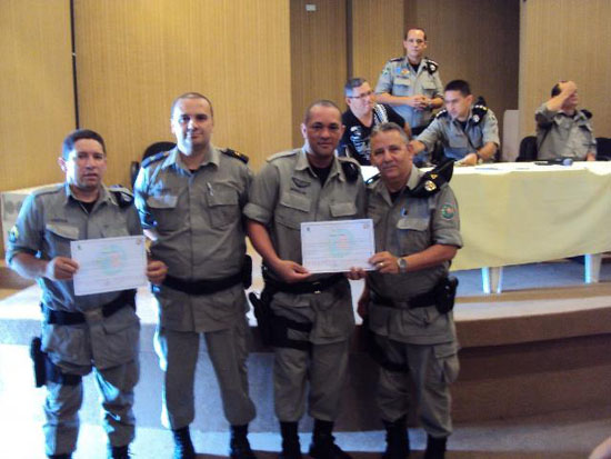 Policiais militares da 23ª CIPM recebem homenagem por bons serviços prestados Policiais militares da 23ª CIPM recebem homenagem por bons serviços prestados