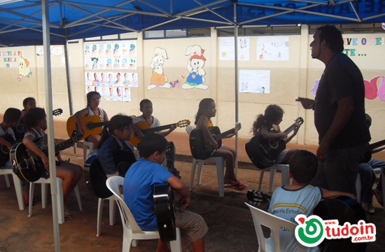 Escola Estadual Belarmino Essado Incentiva Alunos com Projetos Culturais Escola Estadual Belarmino Essado Incentiva Alunos com Projetos Culturais