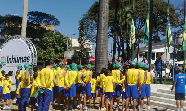 Passagem da 23ª Caminhada Ecológica por Inhumas Passagem da 23ª Caminhada Ecológica por Inhumas