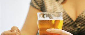 Consumo de tabaco cai e de bebidas aumenta