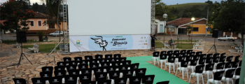 Cinema na Praça