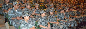 Crianças da Rede de Proteção Social visitam a base aérea de Anápolis
