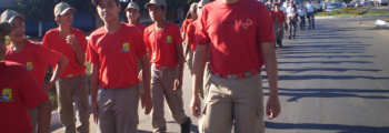 Caminhada marca início das atividades do Projeto Bombeiros Mirim em Inhumas