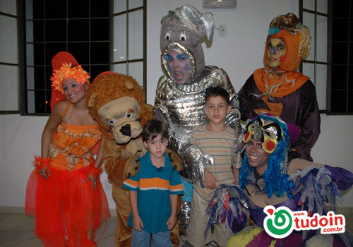 TUDOIN - Galerias de Imagens - Mágico de OZ