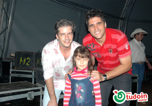 TUDOIN - Galerias de Imagens - Victor & Léo