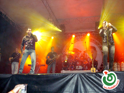 TUDOIN - Galerias de Imagens - Rony & Max
