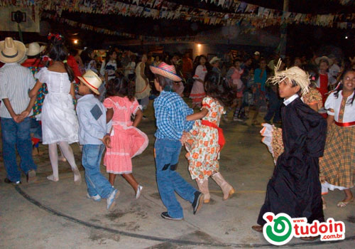 TUDOIN - Galerias de Imagens - Arraiá FAMI