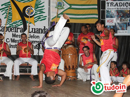 TUDOIN - Galerias de Imagens - Capoeira Luanda