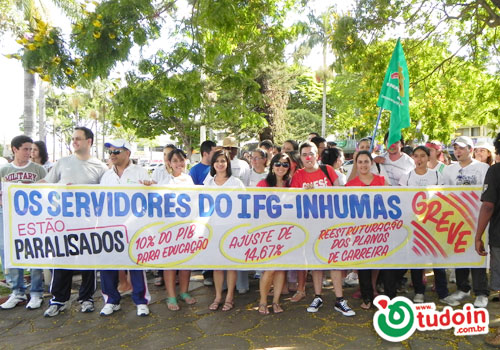 TUDOIN - Galerias de Imagens - Passeata pela Educação - IFG