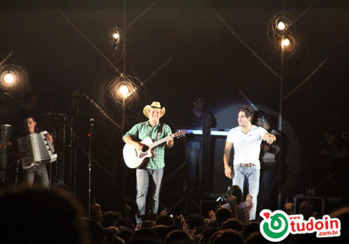 TUDOIN - Galerias de Imagens - Israel e Rodolfo - Festa do Peão de Itauçu