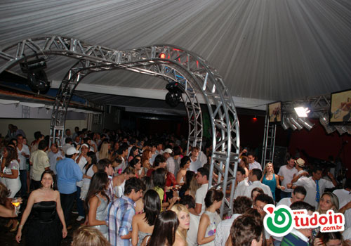 TUDOIN - Galerias de Imagens - Reveillon Quiosque 2012