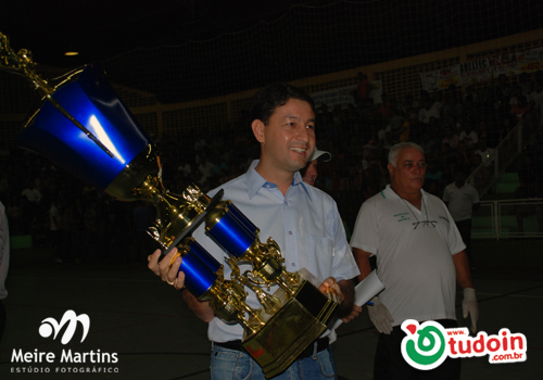 TUDOIN - Galerias de Imagens - Final da Maratona 2013