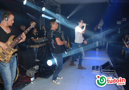 TUDOIN - Galerias de Imagens - Gabriel Gava - Avonts 