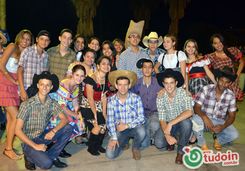 TUDOIN - Galerias de Imagens - Arraiá da Fami 2013