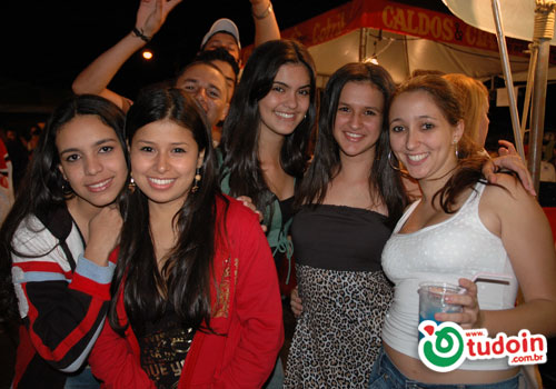 TUDOIN - Galerias de Imagens - Festa de Inhumas