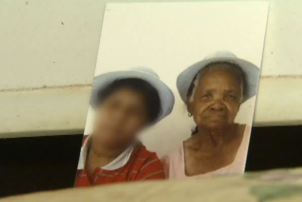 Incêndio - Idosa de 78 anos morre carbonizada em Inhumas. Incêndio - Idosa de 78 anos morre carbonizada em Inhumas.