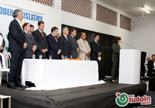Entrega do TÃtulo de Cidadão Inhumense 2012 Entrega do TÃtulo de Cidadão Inhumense 2012
