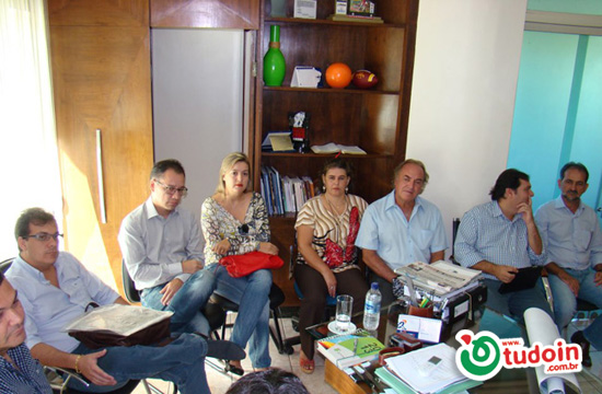 Marco histórico para a urbanização de Inhumas Marco histórico para a urbanização de Inhumas
