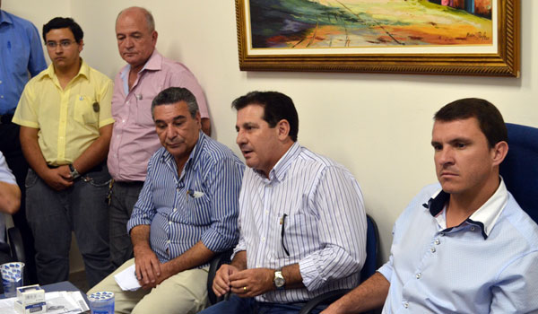 Vanderlan Cardoso faz visitas em Inhumas Vanderlan Cardoso faz visitas em Inhumas