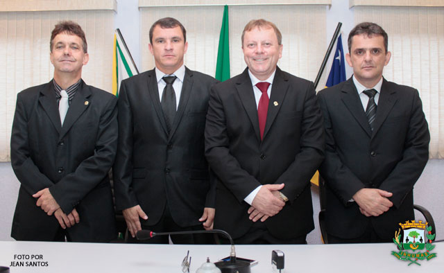 Suair Teles é o novo presidente da Câmara Suair Teles é o novo presidente da Câmara