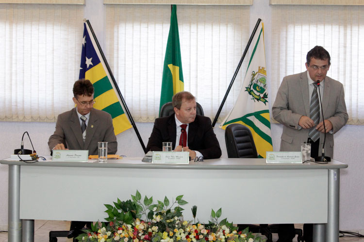 Câmara cobra informações sobre coleta de lixo Câmara cobra informações sobre coleta de lixo