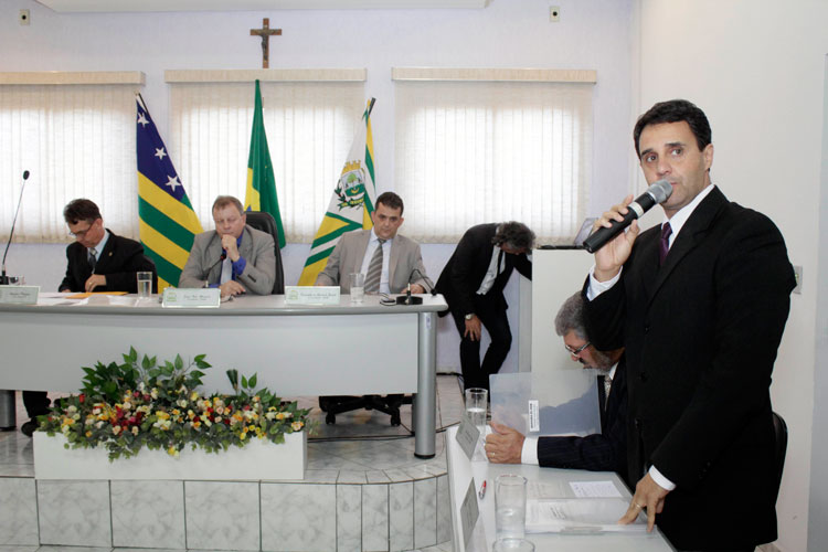 Sistema “Praça Digital – Rede Wi-fi†poderá ser implantado na Praça Santana Sistema “Praça Digital – Rede Wi-fi†poderá ser implantado na Praça Santana